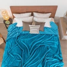 Image of Large Faux Fur Warm Flannel Fleece Throw Blanket Over Soft Sofa Bed Double King