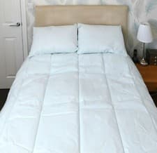 Image of Waterproof and Wipe Clean, bed set, Double, inc Duvet,2-Pillows and fitted sheet