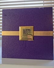 Image of Thierry Mugler Alien Eau De Parfum Gift Set Spray Used 30ml (see description)