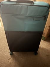 Image of IT Luggage Megalite Duo-Tone 8 Wheel Small 56cm Suitcase Capri Breeze/Dress Blue