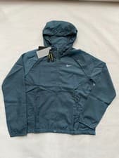 Image of Nike Essential Running Hooded Jacket Women's – CZ2833-058 Medium