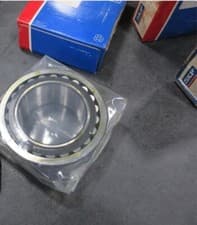 Image of SKF Explorer 24122 CC/W33 Spherical Roller Bearings 110x180x69mm