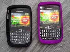 Image of 2 x BlackBerry Curve 8520 Silicone Skins 1 x Black & 1 x Fuchia Protec flex (NB)
