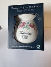 Image of Blooming Lovely White Wax Warmer and Melt Burner Set Tealight Holder