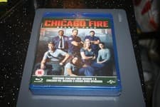 Image of Chicago Fire - Series 4 - Complete Box Set (Blu-ray, 2016) Brand New. Cert 15