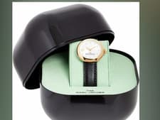 Image of MARC JACOBS the Round Watch. Ladies gold tone , Brand New (RRP £245), authentic