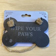 Image of HANGING PLAQUE NATURAL SLATE DOG SIGN WIPE YOUR PAWS