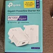 Image of TP-LINK AV1000 Gigabit Powerline Starter Kit (TL-PA7017 KIT)