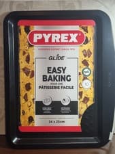 Image of Pyrex Glide Easy Baking Tray