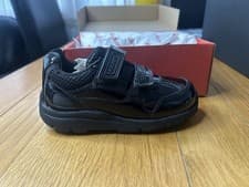 Image of Kickers Moakie Reflex Infant Unisex Black Patent Leather School  Shoes  NEW