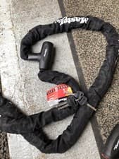 Image of Masterlock Padlock chain with key case 2MX10MM 8292u