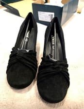 Image of Women's Size 6 HOTTER Comfort Concept Black Suede Amethyst