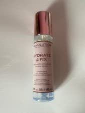 Image of Revolution Hydrate & Fix Setting Spray