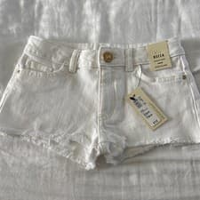 Image of River Island Girls White Denim Shorts 5-6 Years. BNWT