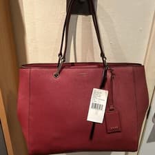 Image of DKNY R361120305-628 Scarlet Bryant Park - Soft Saffiano Tote Bag For Women
