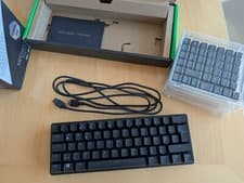 Image of Razer Huntsman Mini 60% Gaming Keyboard and Keycap Bundle - GERMAN ISO Layout