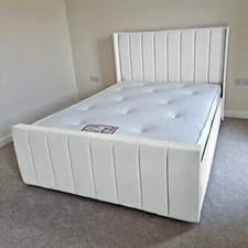 Image of NEW OTTOMAN PANEL PLUSH VELVET UPHOLSTERED BEDFRAME MANUFACTURED IN THE UK SALE