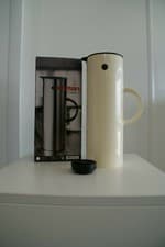 Image of PRICE REDUCTION !!! Stelton Vacuum Jug 1.L in Cream Gloss Finish.