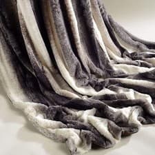 Image of 🛋️ Highliving Faux Fur Rabbit Throw & Cushion Covers Soft Comfy Material