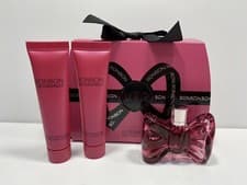 Image of Viktor & Rolf Bonbon 7ml 3pc Discovery Gift Set. Comes in stunning metal tin.
