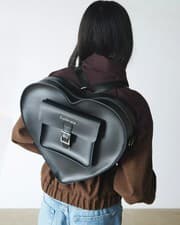 Image of Dr. Martens Large Heart-Shaped Leather Backpack AD104001 Black Kiev & Smooth