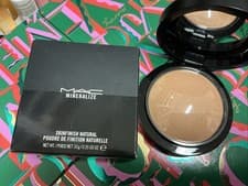 Image of Mac Mineralize Skinfinish Natural Powder Medium Dark , Damaged Boxed Authentic