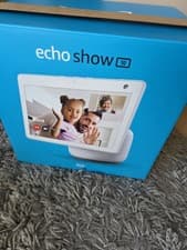 Image of Amazon Echo Show 10 3rd Gen 10" HD Alexa  white motion tracking smart speaker