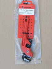 Image of DICKIE DYER 200MM SLANTING PIPE WRENCH