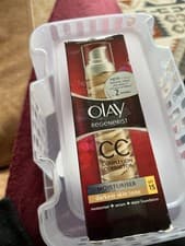 Image of Olay Regenerates CC Complexion Corrector