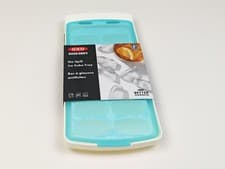 Image of OXO Good Grips No-Spill Ice Cube Tray
