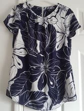 Image of M&co floral print top BRAND NEW