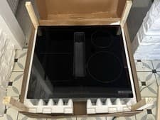 Image of Bosch Series 4 Induction hob, integrated vent system 60cm surface PVS611B16E