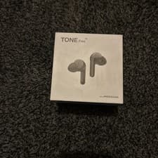 Image of LG Tone Free Earbuds FN4 In Black