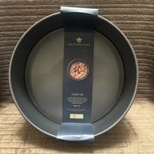 Image of MasterClass Non-Stick Loose Base Deep Cake Pan Round 30cm (12")