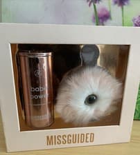 Image of MISSGUIDED BABE POWER EAU DE PARFUM & KEYRING GIFT SET BRAND NEW & SEALED 80ML