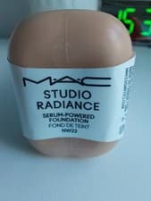Image of MAC Studio Radiance  Serum Powered Foundation  180ml NW22 New