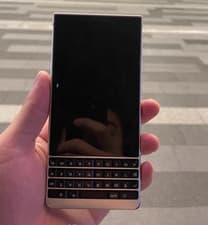 Image of BlackBerry KEY2 LE BBE100 SingleSIM 32/64GB 4GB RAM Smartphone Gold/Black/Silver