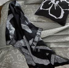 Image of Stunning Ted Baker Magnolia Throw 150 x 180cm