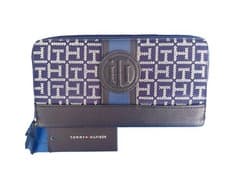 Image of Tommy Hilfiger Ladies Navy Blue Large Logo Purse Wallet NWT Gift bag clutch