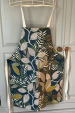 Image of Handmade Reversible Apron Wipeable Both Sides Adult Leaves Theme