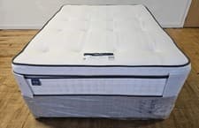Image of Silentnight Geltex Ultra 3000 Pillow Top Mattress, King Size RRP £1499 (TT18)