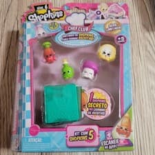 Image of Shopkins Season 6 Chef Club 5 Pack Figures Set with Recipe Book Collectible Toy