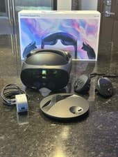 Image of Meta Quest Pro Virtual Reality All-in-One Headset 256GB, UK