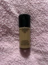 Image of Mac Studio Fix Fluid SPF15 Foundation Shade NC35