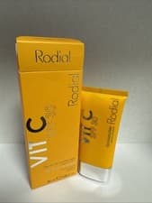 Image of Rodial VIT C SPF30 Moisturiser Brighten & Renew 50ml BNIB