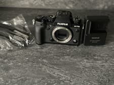 Image of Fujifilm X-T3 Mirrorless Camera Body & low Shutter Count