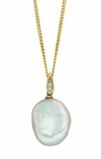 Image of Diamond and Pearl Pendant 9ct Yellow Gold 375 Hallmarked British Made