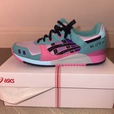 Image of ASICS Gel Lyte III Lilac Tech/Dragonfruit UK 8.5