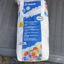 Image of Mapei Keraquick Wall & Floor Rapid-Set Flexible Tile Adhesive White 20kg