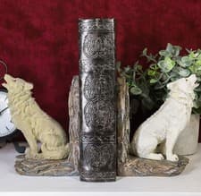 Image of Wardens Of The North Howling Gray And White Wolves Bookends Wolf Figurine Set